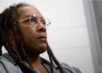 42 жил шоронд суусан гэм зэмгүй хүнд зориулан 1.5 сая доллар цуглууллаа