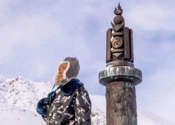 Ерөнхийлөгч У.Хүрэлсүх улсын хойд хилийг эргэж байлдагч нартай уулзав