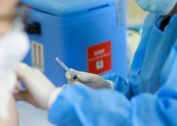 Томоохон худалдааны төв, захуудад дархлаажуулалтын цэг ажиллаж эхэллээ