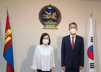 Солонгос сурагчид 13 настай монгол охиныг зодсон талаар Монгол Улсаас БНСУ-ын Пусан хотод суугаа Консул Ц.Өнөрзаяа тайлбар өглөө