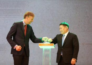 Монголчууд баялагтаа эзэн байж чадлаа