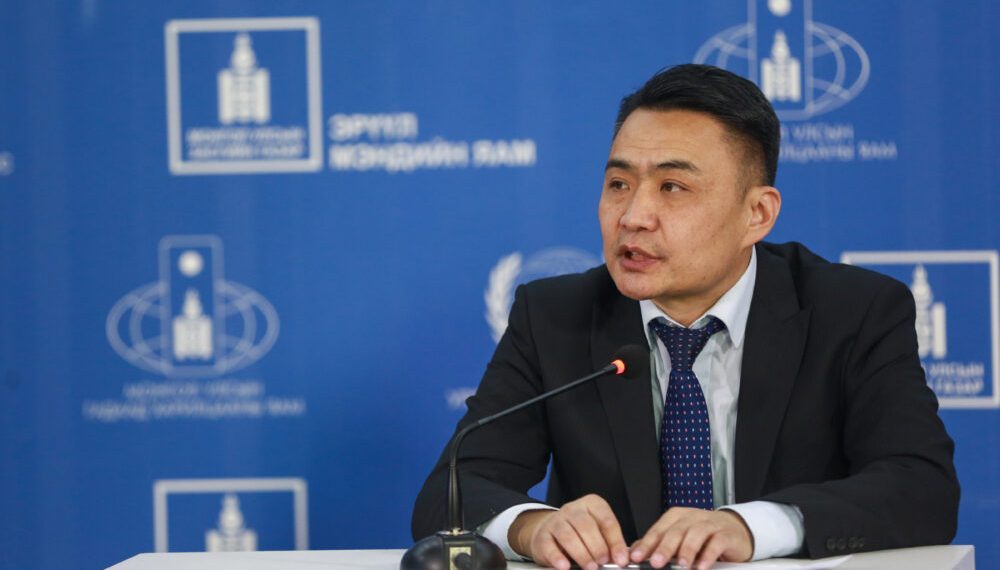 О.Батбаяр: Омикроны үед шинж тэмдэг нь тод байх ч хатгаа болохгүй байна