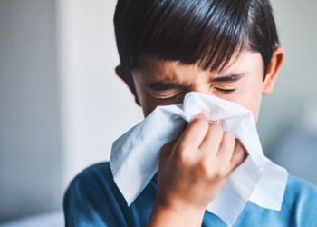 Томуугийн үед олон хоног өндөр халуурч, маш их ханиалгана