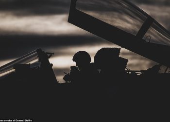 Украины тэнгэрт дайны үүл хуралдав