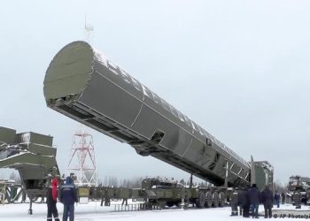 Путин цөмийн өндөржүүлсэн бэлэн байдал зарлав