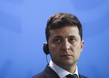 В.Зеленский АНУ-ын Ерөнхийлөгчийг Украинд айлчлахыг урьжээ