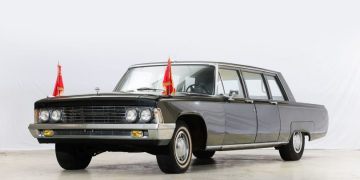 Ю.Цэдэнбалын унаж байсан Зил-114 лимузинг дуудлагаар худалдана