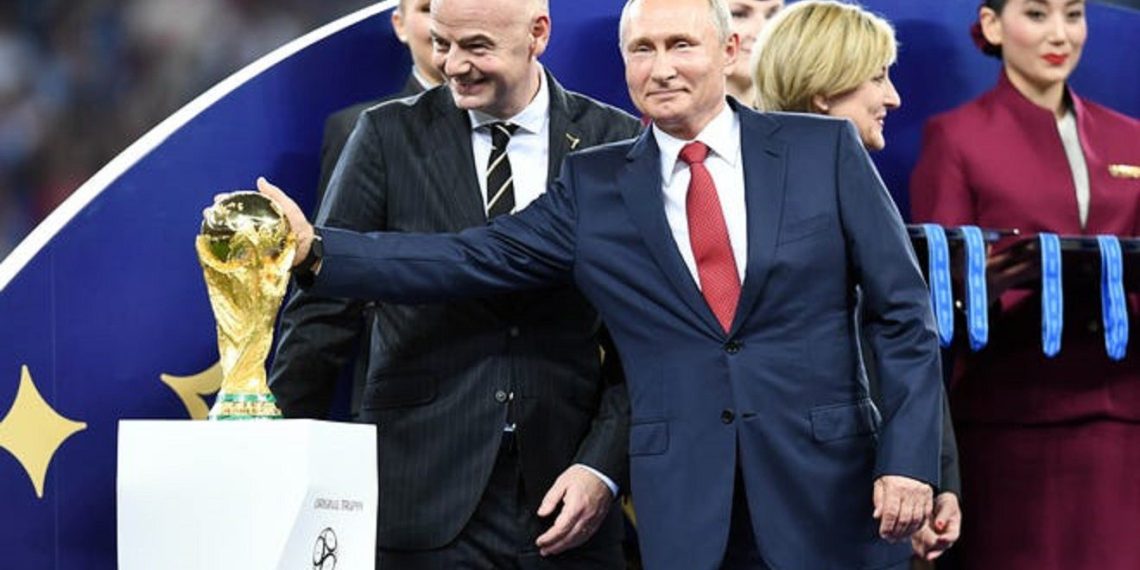 FIFA: ОХУ-д ямар ч олон улсын тэмцээн болохгүй, Оросын туг, төрийн дууллыг нь эгшиглүүлэхгүй