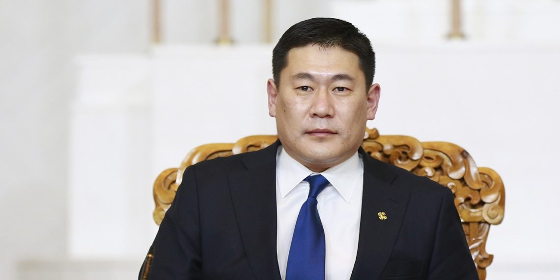 Оюутолгой, БНХАУ-ын айлчлал, тэтгэвэр нэмсэн нь Ерөнхий сайдын рейтингийг өсгөжээ