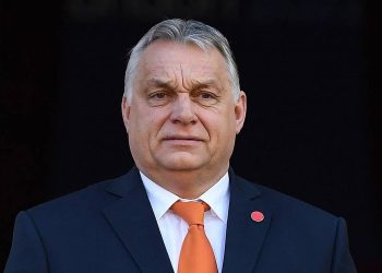 Унгарын эдийн засаг Оросын байгалийн хийгүйгээр зогсоно