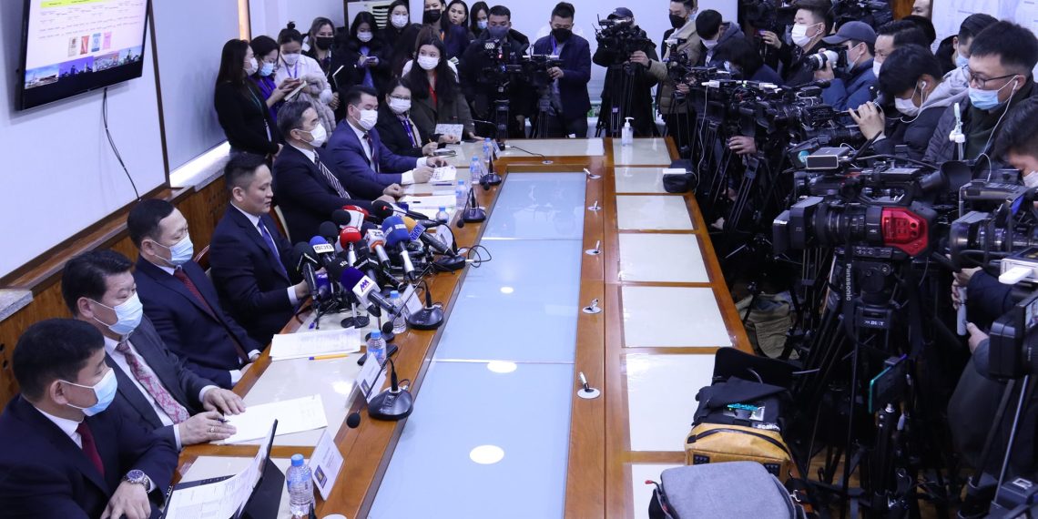 Э.Золбоо: Арматур болон цементийн хомсдол үүсгэхгүй байхаар ажиллаж байна…