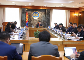 Замын-Үүд-Эрээн боомтоор нэвтрэх чингэлгийн тоог 2-3 дахин нэмнэ