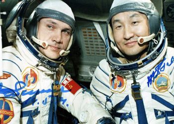 Монгол хүн сансарт ниссэний 41 жилийн ой тохиож байна