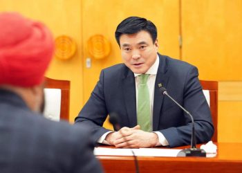 Газрын тос боловсруулах үйлдвэрийн гүйцэтгэгч талтай санал солилцлоо