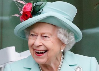 Хатан хаан II Элизабета эдгэрчээ