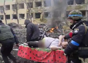 Зеленский: Бага насны хүүхдүүд нурангид дарагдсан