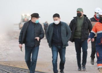Тавантолгой-Зүүнбаянгийн төмөр замыг хугацаанд нь ашиглалтад оруулна