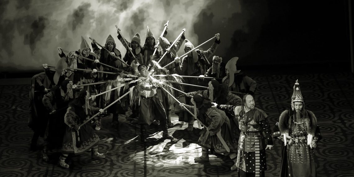 “Тамгагүй төр” жүжиг тавдугаар сарын 6-ныг дуустал үзэгчдэд хүрнэ