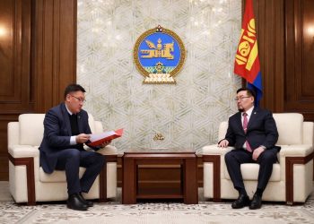 Сангийн яамнаас хоёр хуулийн төсөл УИХ-д өргөн барилаа