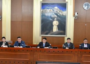 Засгийн газар нефт импортлогч компаниудтай ханшийн зөрүүн дээр тулж ажиллана