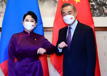 БНХАУ, Монгол Улсын Гадаад хэргийн сайд нар утсаар ярьжээ