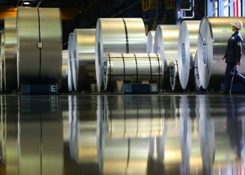 Их Британи Оросоос төмөр, ган импортлохыг хоригложээ