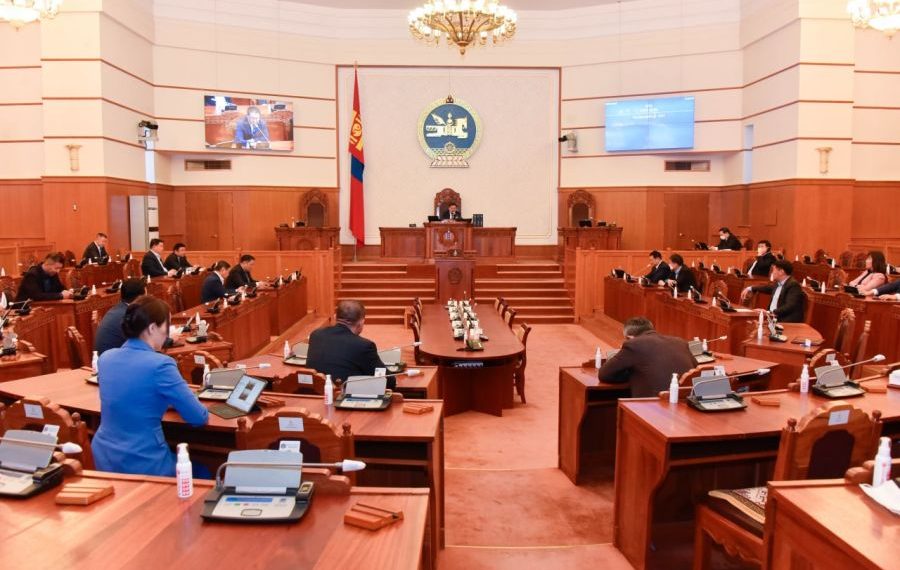 Гол нэр төрлийн бараа бүтээгдэхүүний үнийн өсөлт, хомсдолоос сэргийлэх хуулийг батлав