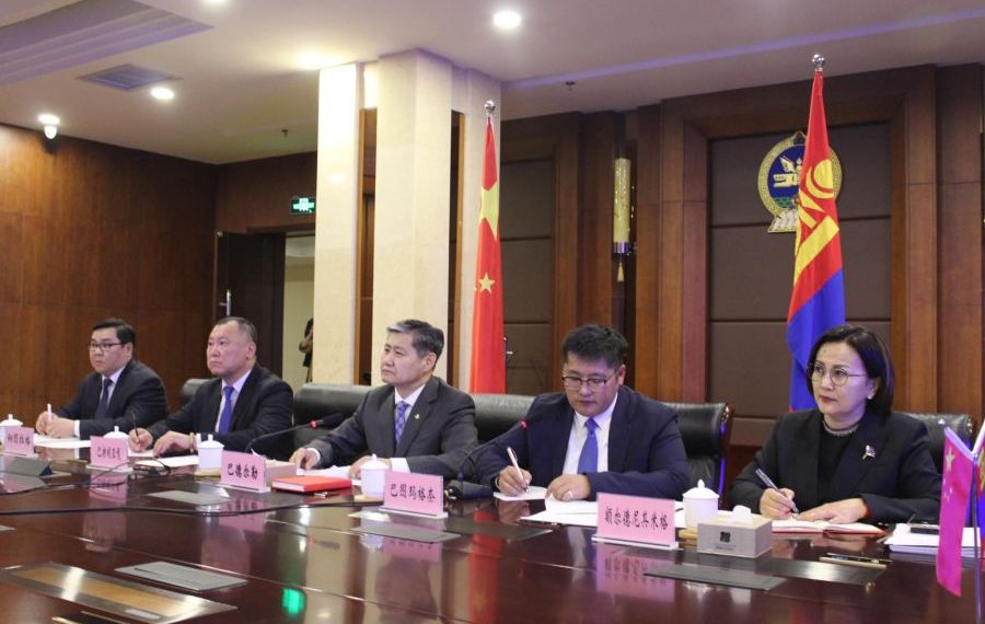 Монголд хэрэгжүүлэх төсөл хөтөлбөрийн ажилтнуудыг ойрын хугацаанд хилээр нэвтрүүлнэ