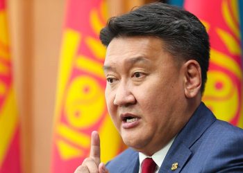 Б.Жавхлан: Шатахуун, мах, гурилын үнийг хуулиар барина