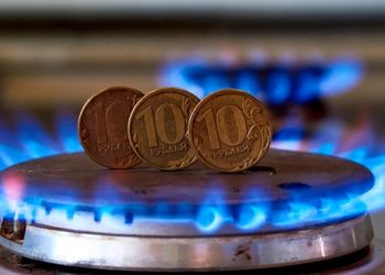 Европын 20 компани хийн төлбөрөө рублиэр хийх данс нээжээ