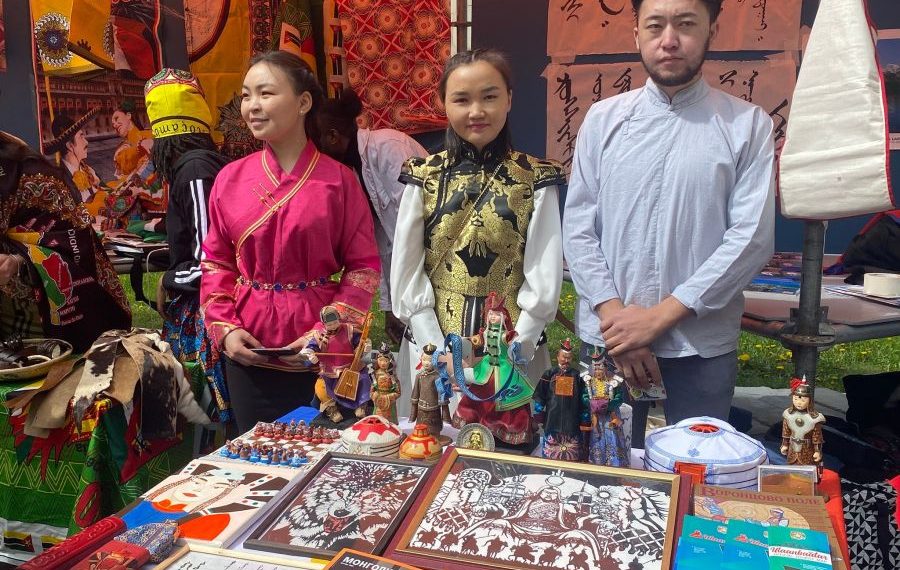 Оюутнууд үндэснийхээ соёлын өвийг сурталчлав