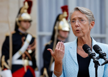 Э.Макрон Францын шинэ Ерөнхий сайдыг томилжээ