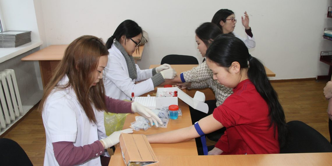 Иргэн бүрийг эрүүл мэндийн үзлэг, оношилгоонд хамруулах ажил эхэллээ