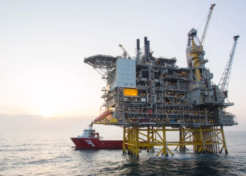 Нидерланд, Герман Хойд тэнгисээс хий олборлоно