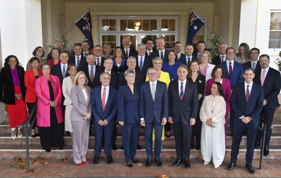 Австралийн шинэ Засгийн газар хамгийн олон эмэгтэй гишүүнээс бүрджээ