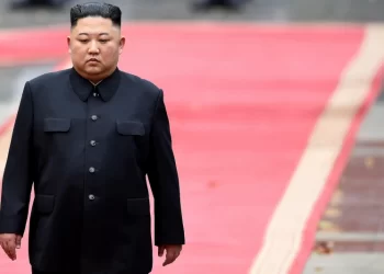 Мүн Жэ Иний гэрийн ойролцоо жагсахыг хориглов