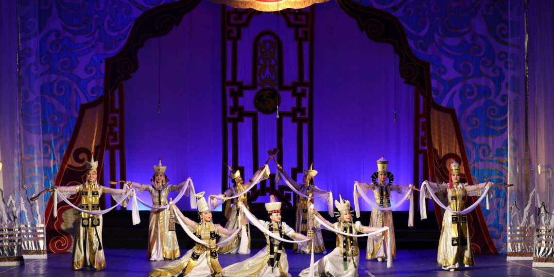 Дэлхийд гайхагдсан Монгол урлаг