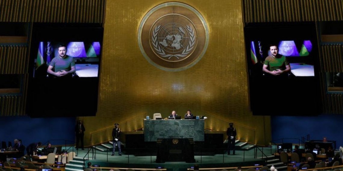 Володимир Зеленьский ОХУ-д заавал хатуу шийтгэл оноохыг уриаллаа