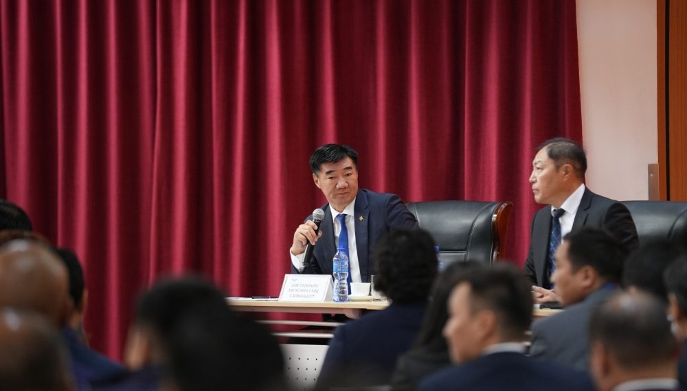 Агаарын тээврийн либералчлалд анхаарч, аюулгүй ажиллагааг шаардаж ажиллана