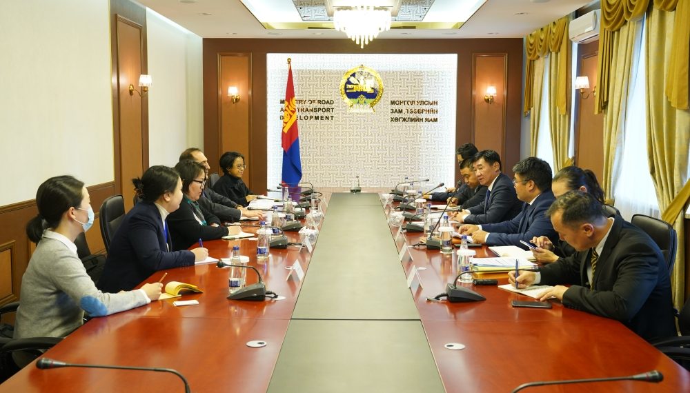 Дэлхийн банктай хамтран авто замын төсөл хэрэгжүүлнэ