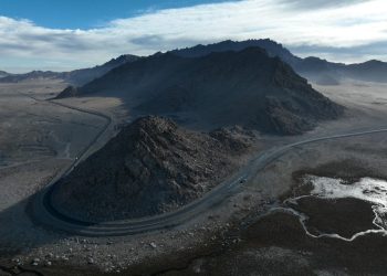 Баруун босоо тэнхлэгийн 745 км авто замыг бүрэн ашиглалтад орууллаа