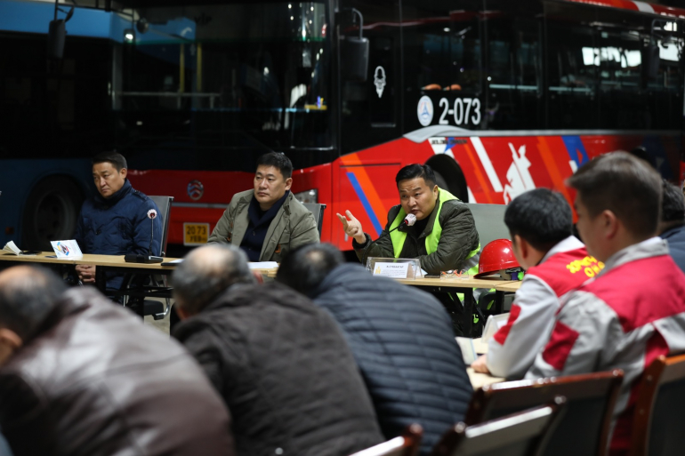 Ерөнхий сайд Л.Оюун-Эрдэнэ: 2023 онд нийтийн тээврийн салбарыг цогцоор нь шинэчилнэ