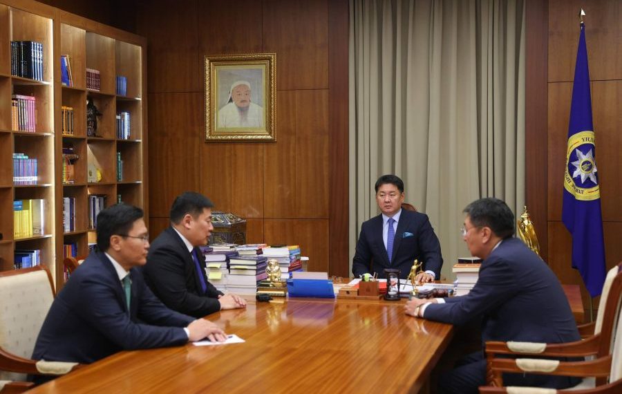 Хөдөлмөр, нийгмийн хамгааллын сайдад нэр дэвшигчийг Ерөнхийлөгчид танилцуулав