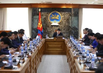 Автозамын хөдөлгөөний аюулгүй байдлыг хангаж, саадгүй зорчих бүх талын арга хэмжээ авахыг Ерөнхий сайд анхаарууллаа