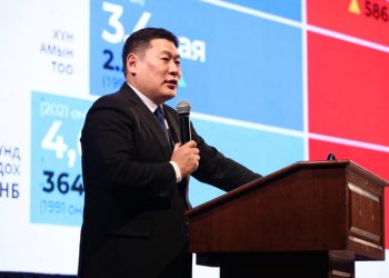 “Шинэ сэргэлтийн бодлого”-ыг хэрэгжүүлэхэд төрийн албан хаагчид түүчээлэн ажиллахыг Ерөнхий сайд хүслээ