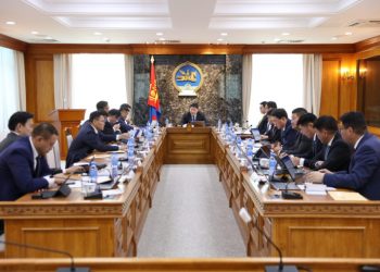 “Засгийн газрын авто бааз”-ыг төрийн өмчит аж ахуйн тооцоотой үйлдвэрийн газар болгов