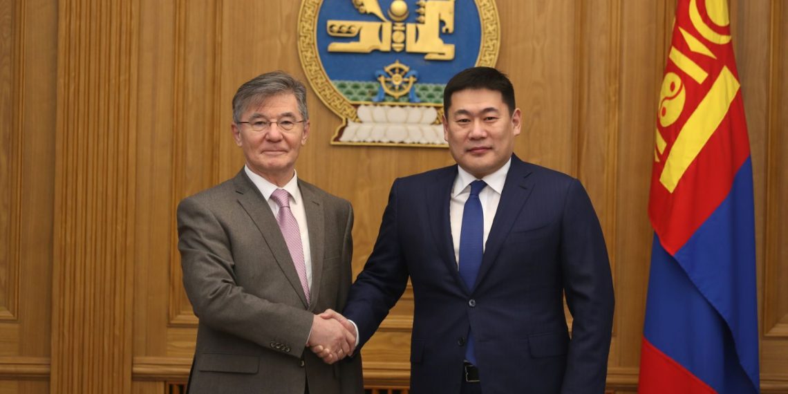 ОХУ-ын Элчин сайд И.К.Азизовыг хүлээн авч уулзлаа