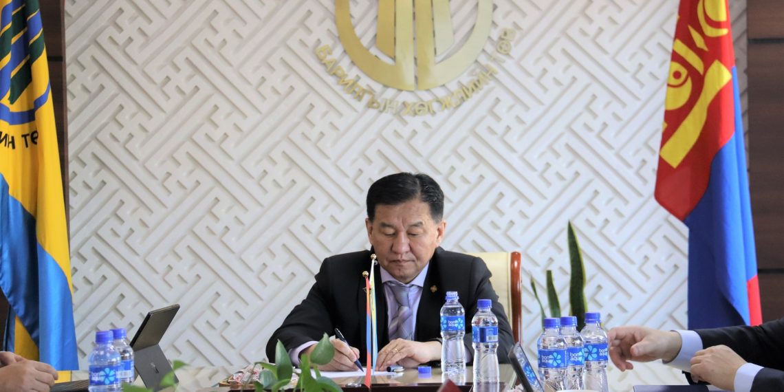 Барилга, хот байгуулалтын сайд яамны харьяа байгууллагуудад ажиллалаа