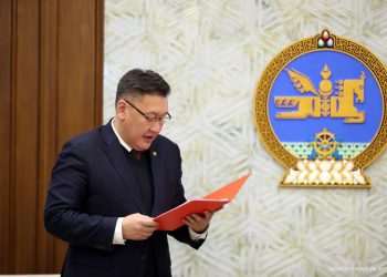 Монгол Улс, Дэлхийн банкны Олон улсын хөгжлийн ассоциаци хооронд байгуулсан зээлийн хэлэлцээрийг соёрхон батлах тухай хуулийн төслийг өргөн мэдүүлэв