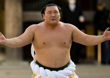 ЗГ: Хакухо М.Даваажаргалд Ерөнхий сайдын нэрэмжит цомыг үүрд хадгалуулахаар шийдвэрлэв